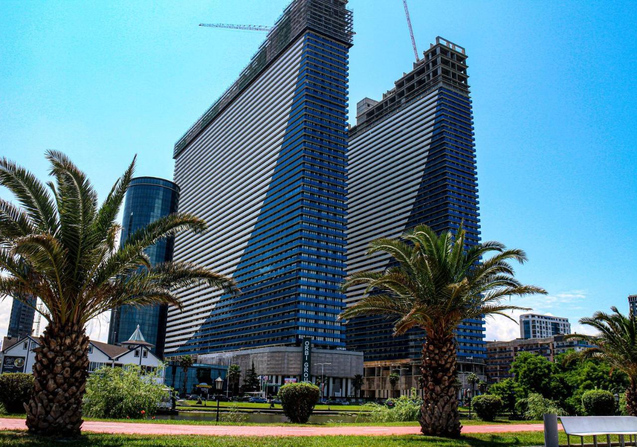 Orbi Batumi City Beach View Hotel Esterno foto