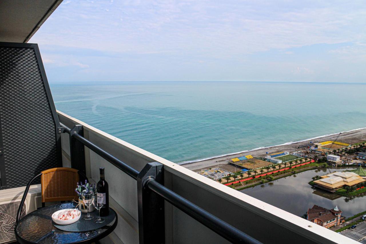 Orbi Batumi City Beach View Hotel Esterno foto
