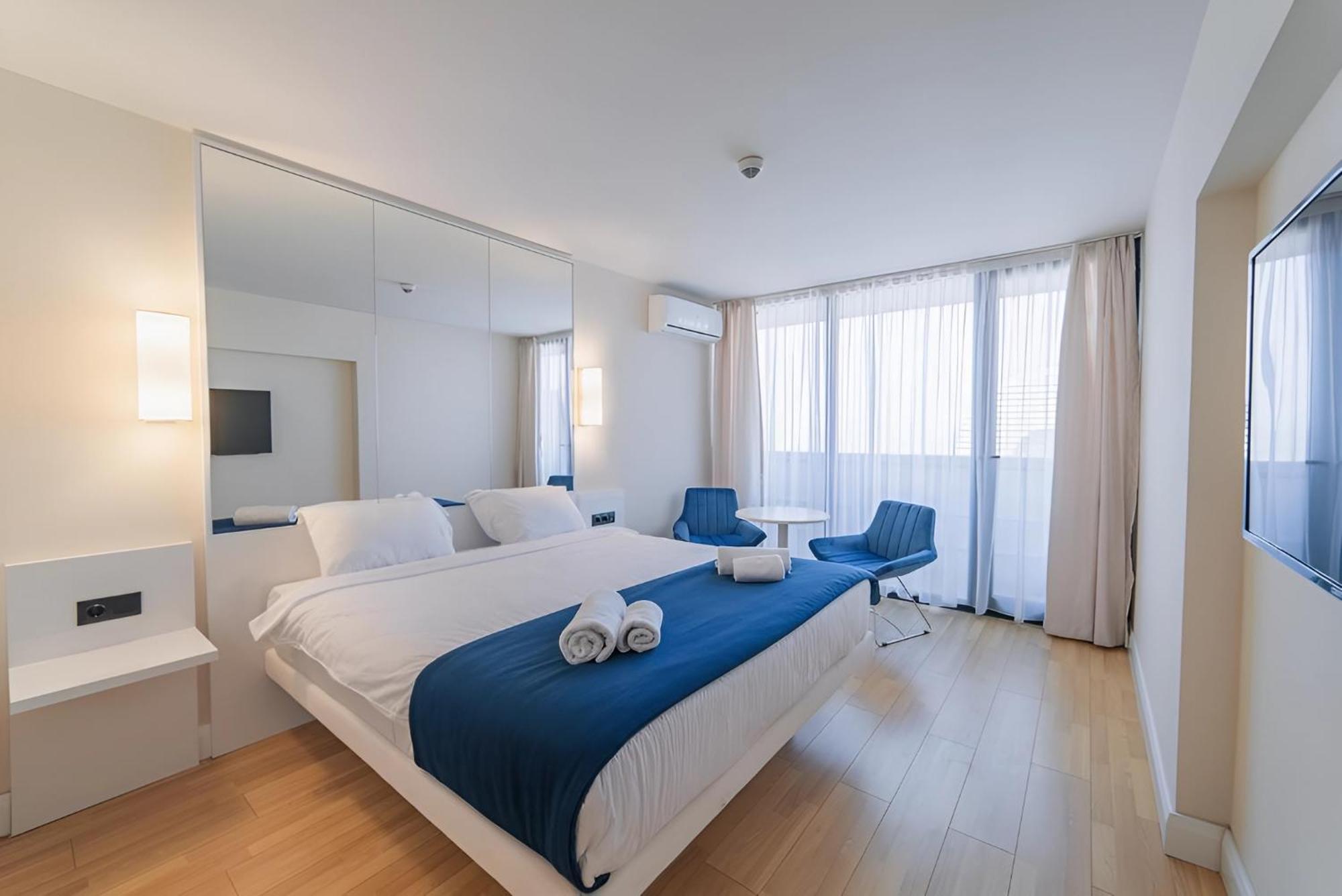 Orbi Batumi City Beach View Hotel Esterno foto