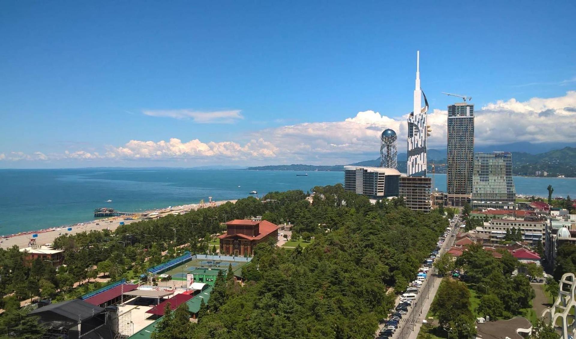 Orbi Batumi City Beach View Hotel Esterno foto