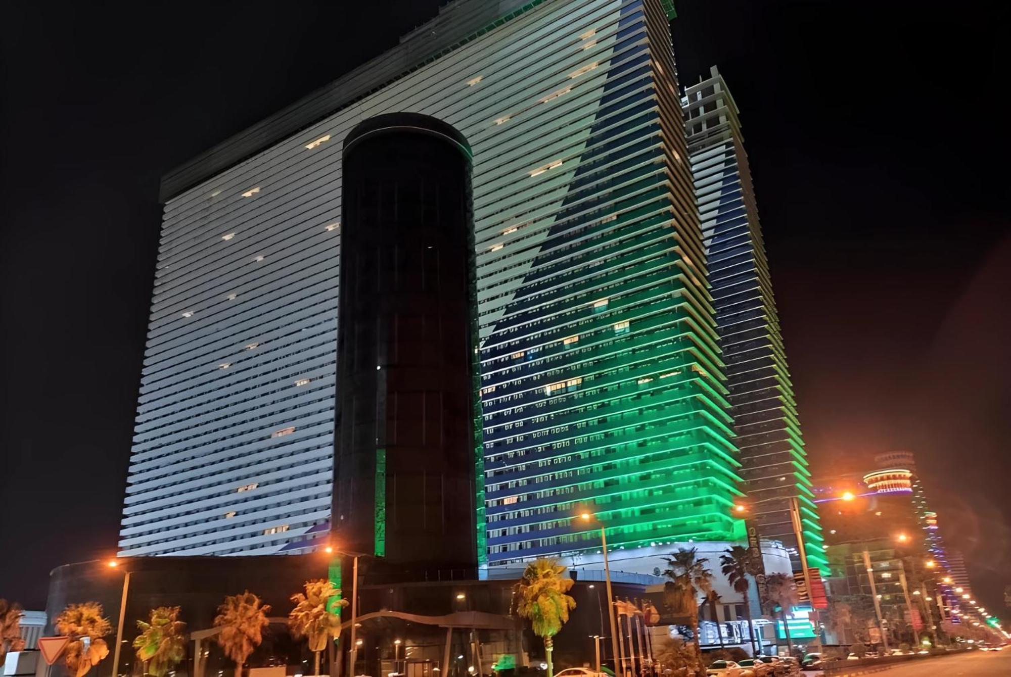 Orbi Batumi City Beach View Hotel Esterno foto